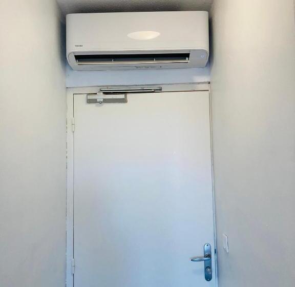 غرفة قياسية, Le Provençal