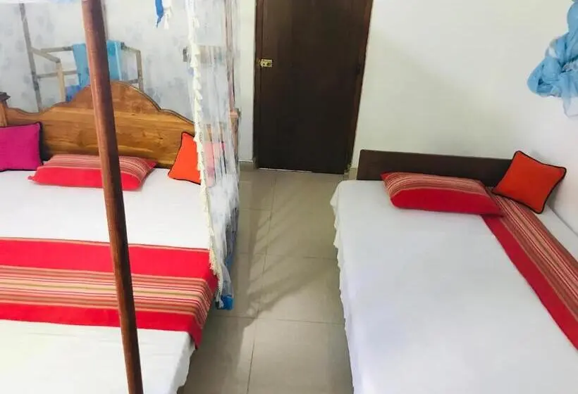 Quarto deluxe, Charitha Rest
