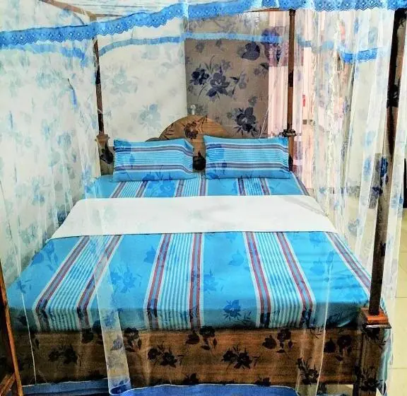 Quarto deluxe, Charitha Rest