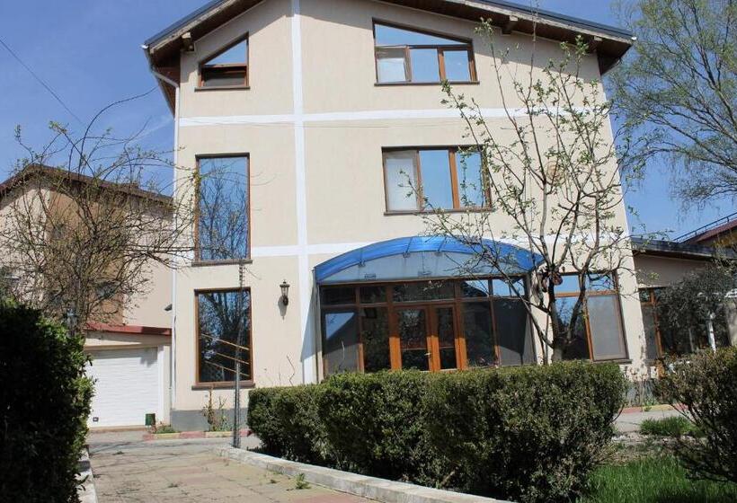 标准三人间, Cristalex Villaverde Bucharest