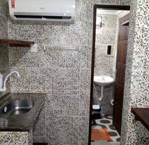 이코노미 룸, Espaço Das Estrelas Repousadas Suites