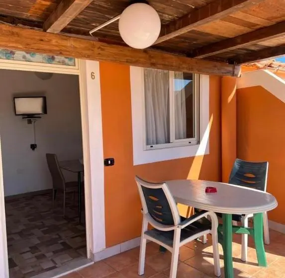 استودیوی لوکس, Residence La Conchiglia