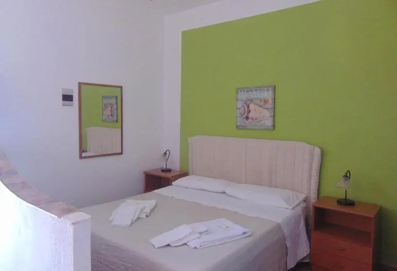 استودیوی استاندارد, Residence La Conchiglia