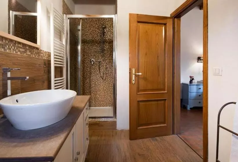 Standard-huone King-vuode, Agriturismo La Valle A Polvereto