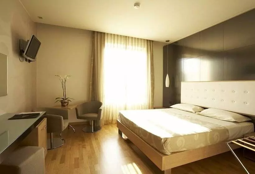エクゼクティブルーム, Axolute Comfort Hotel Como Cantù