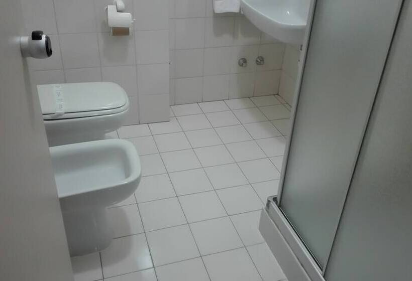 スタンダードルーム, Axolute Comfort Hotel Como   Cantù