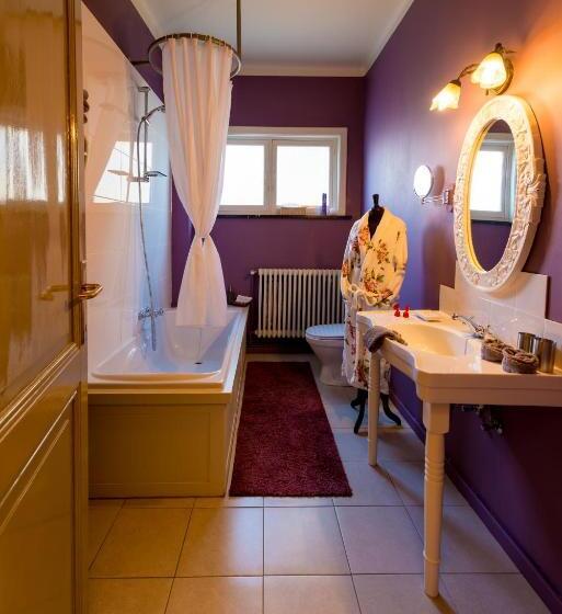 ガーデンビュースイート, B&b Next Door