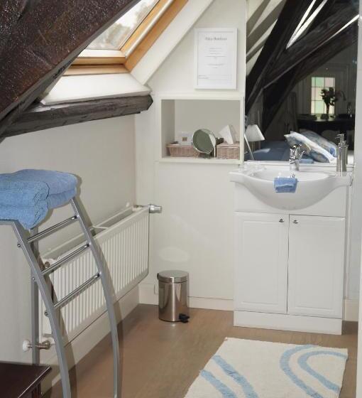 スイート, B&b Next Door