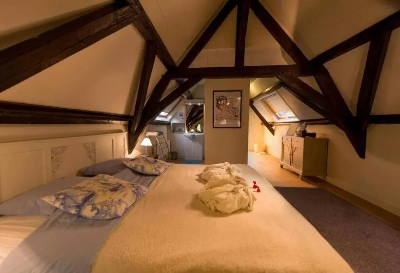 スイート, B&b Next Door