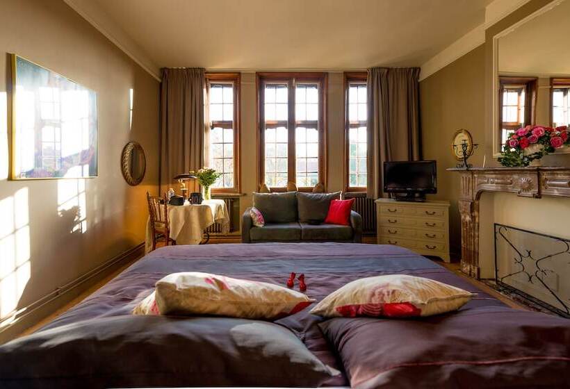 ガーデンビュースイート, B&b Next Door