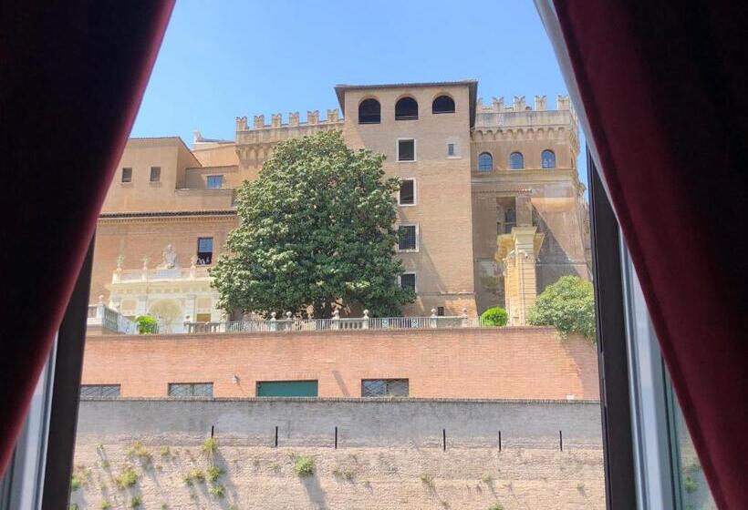 سوئیت با چشمانداز, Manfredi House San Pietro