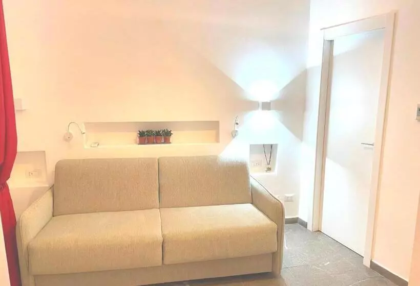 سوئیت با چشم‌انداز, Manfredi House San Pietro