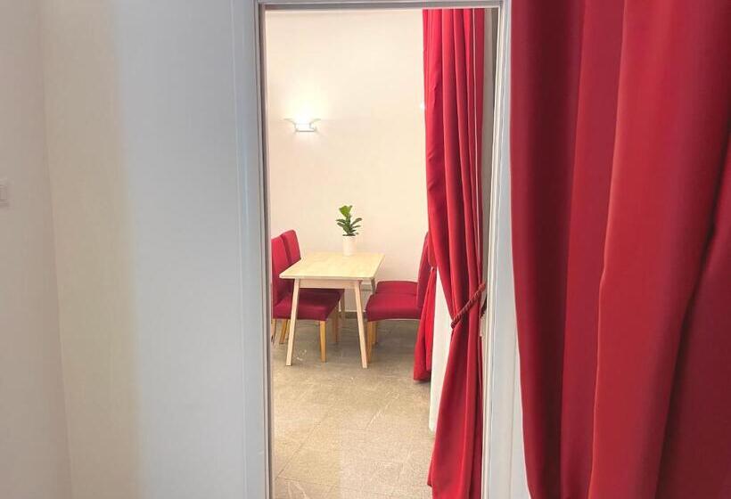 سوئیت با چشمانداز, Manfredi House San Pietro