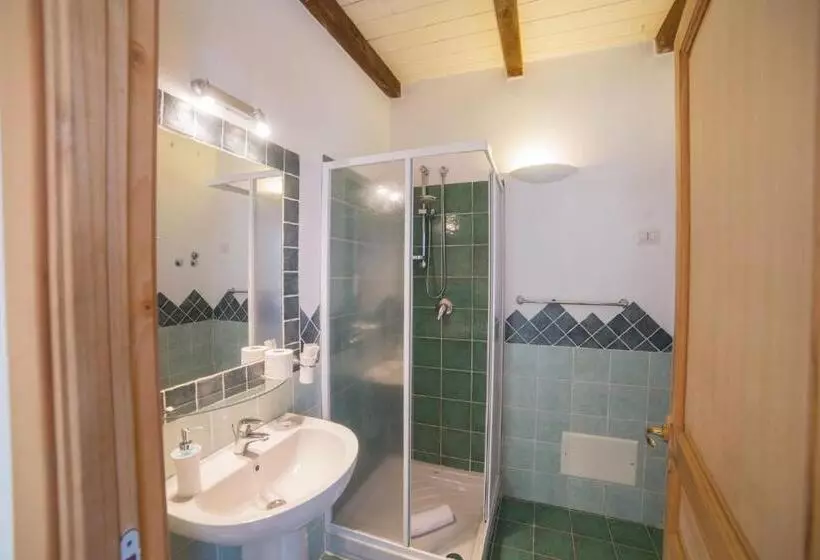 スタンダードトリプルルーム, Olbia Domus Inn