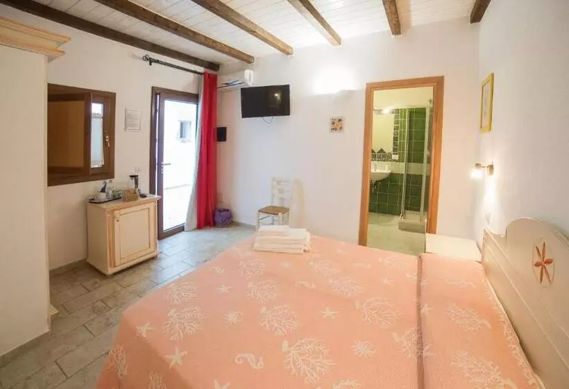 スタンダードルーム, Olbia Domus Inn