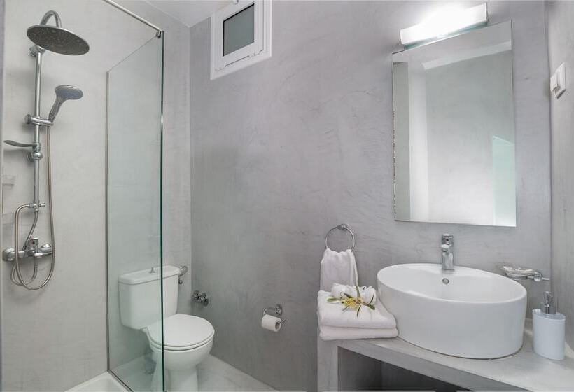 스탠다드 스튜디오, Finata Studios