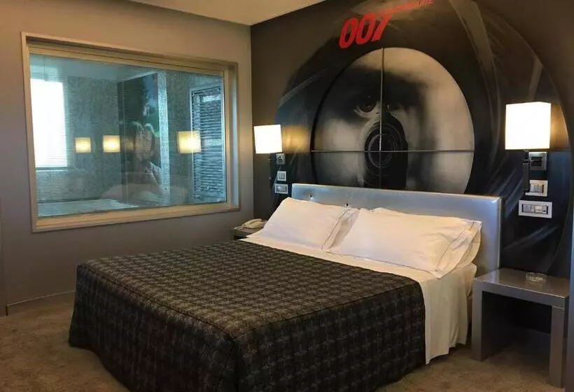ハイドロマッサージバス付きスイート, Guglielmotel