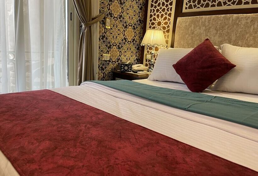 اتاق لوکس یک تخته, Cairo Inn