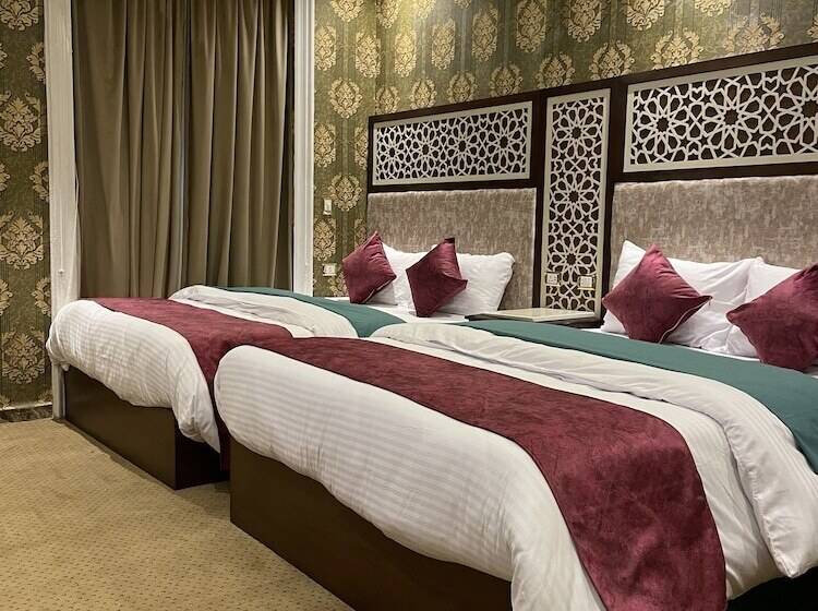اتاق لوکس چهار تخته, Cairo Inn