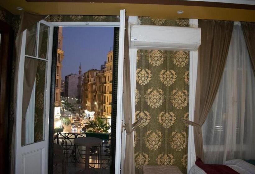 اتاق لوکس, Cairo Inn