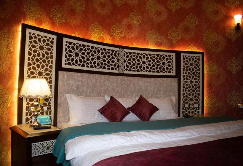 اتاق سوپریور, Cairo Inn