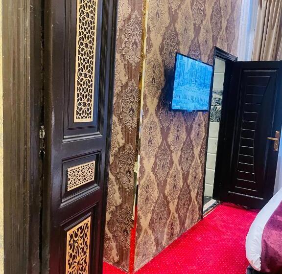 1 Bedroom Penthouse Apartment, Cairo Inn