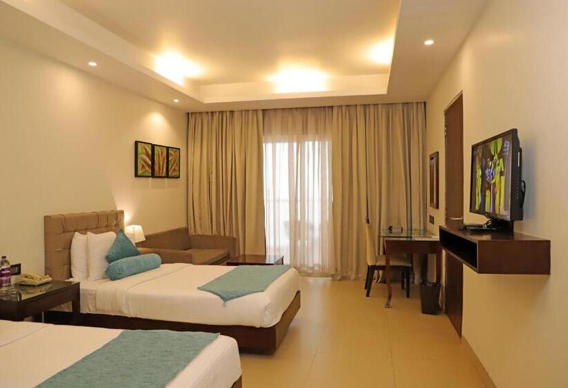 Номер Superior, Golden Tulip Candolim, Goa