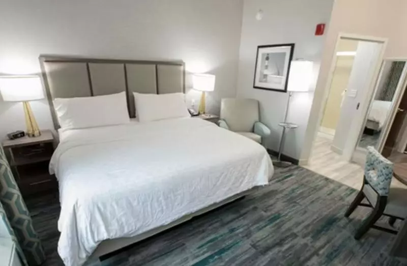 Standard Triple Room with Terrace, Mas De Calabrun
