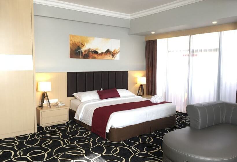 جناح بريميوم, Planet Holiday Hotel & Residence