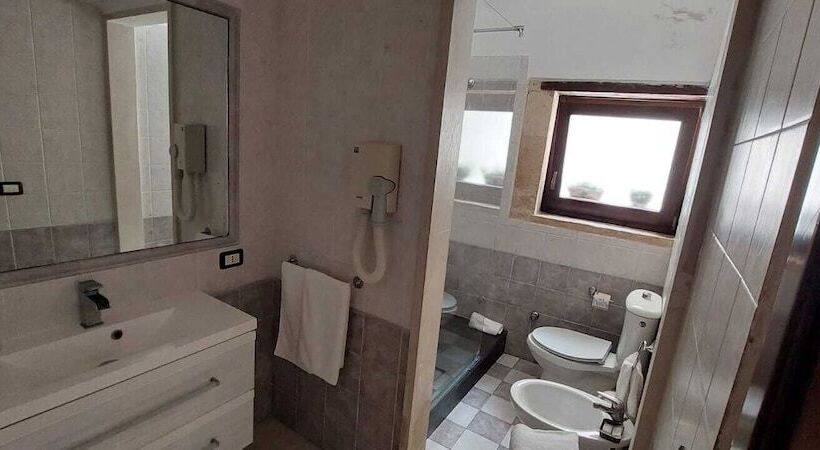 クラシックルーム, Lakkios Charming Suites And Rooms