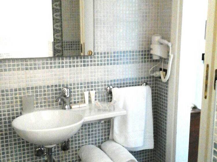 クラシックスイート, Lakkios Charming Suites And Rooms