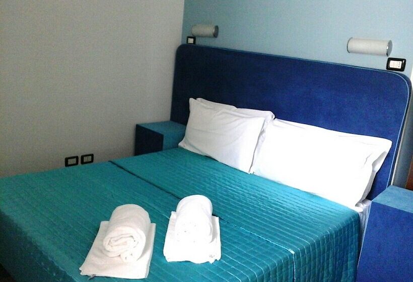 クラシックスイート, Lakkios Charming Suites And Rooms