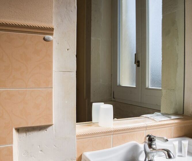 デラックススイート, Lakkios Charming Suites And Rooms