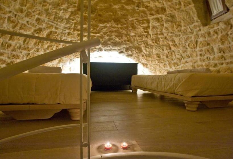 سوئیت با وان آب گرم, Le Alcove   Luxury Hotel Nei Trulli
