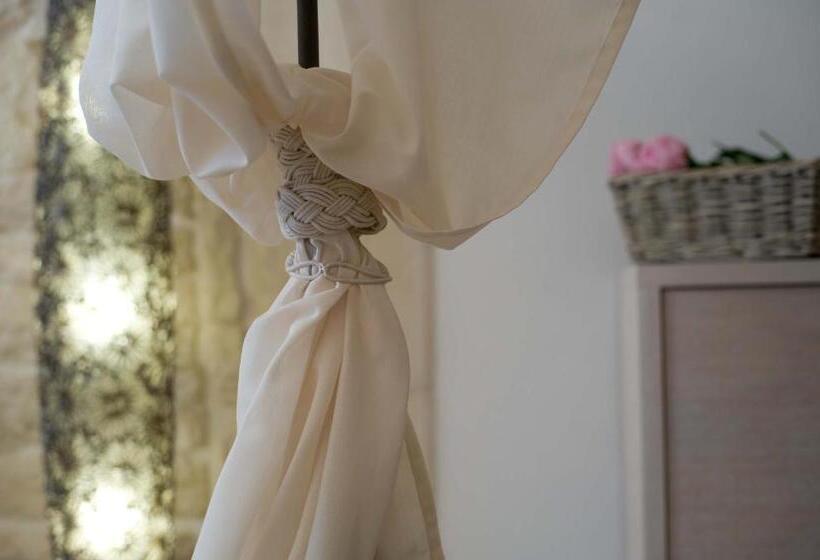 带按摩浴盆的套房, Le Alcove   Luxury Hotel Nei Trulli