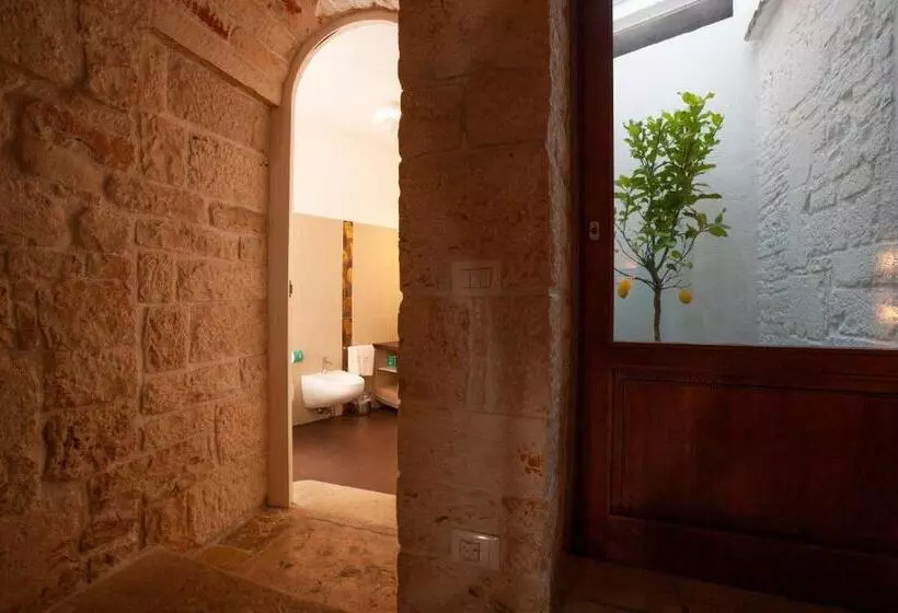 ハイドロマッサージバス付きスイート, Le Alcove Luxury Hotel Nei Trulli