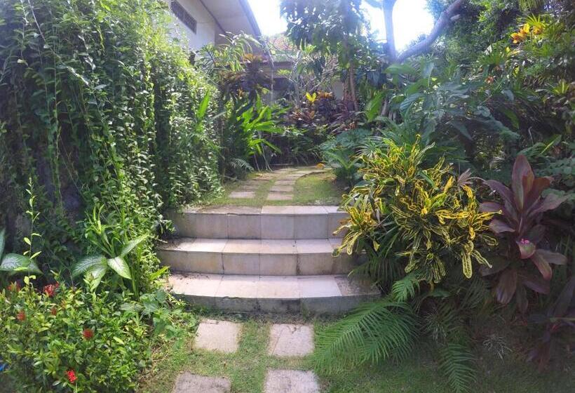 Полулюкс, Mamo Hotel Uluwatu