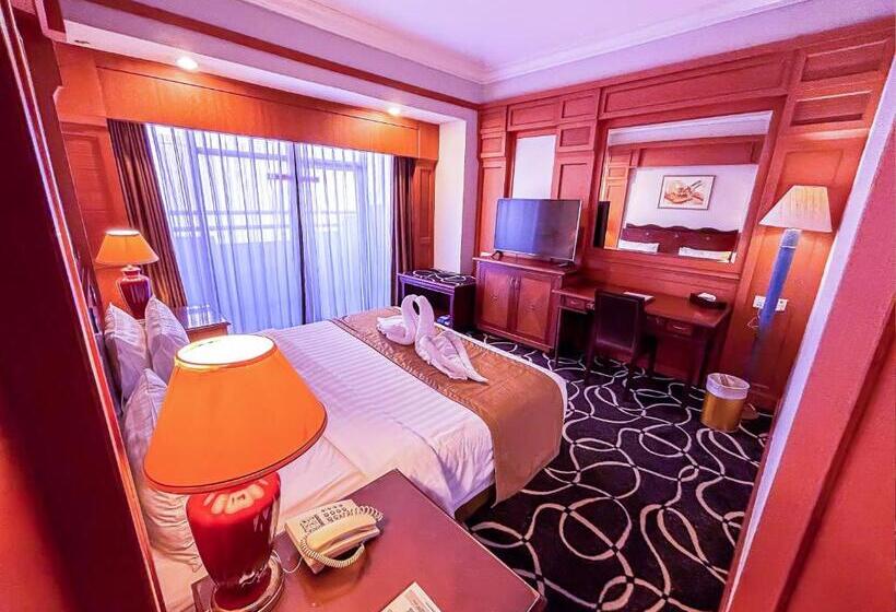 جناح إدارى, Planet Holiday Hotel & Residence