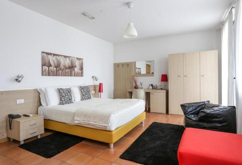 スタンダードルーム, Residenza Cartiera 243 Country House