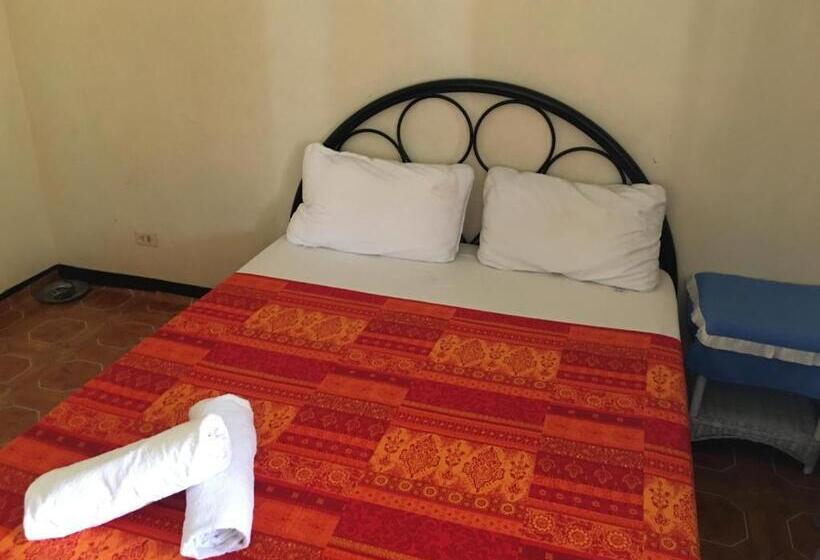 اتاق استاندارد, Guesthouse Cavite