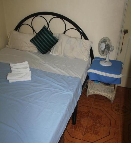 اتاق اکونومی, Guesthouse Cavite