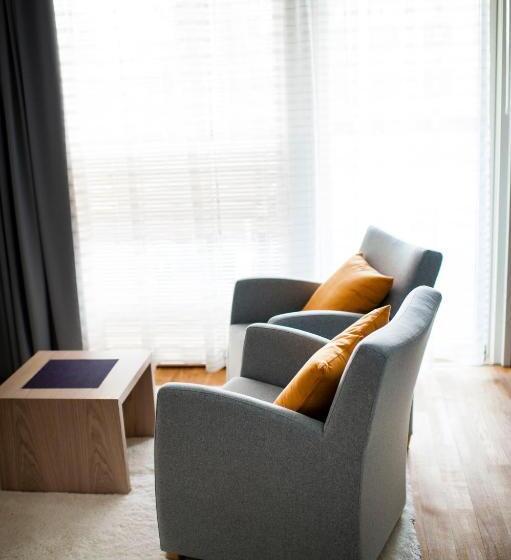 标准工作室带阳台, Aalto Inn