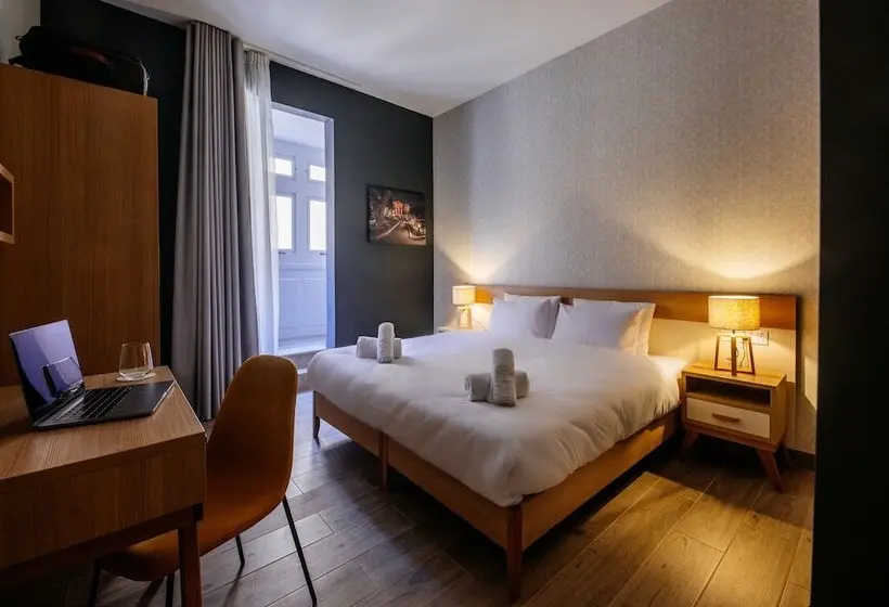 اتاق سوپریور, Ta Tereza In Manwel Dimech