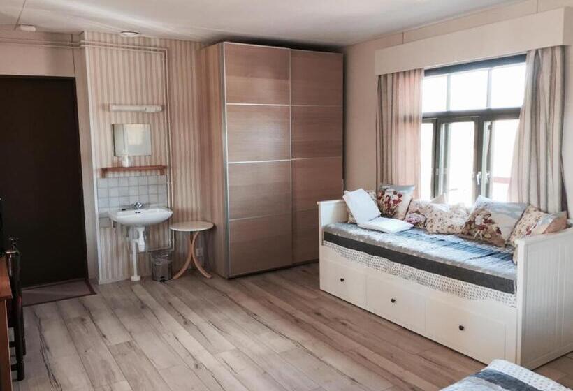 غرفة عائلية حمام مشترك, Kerihovi   Hostel