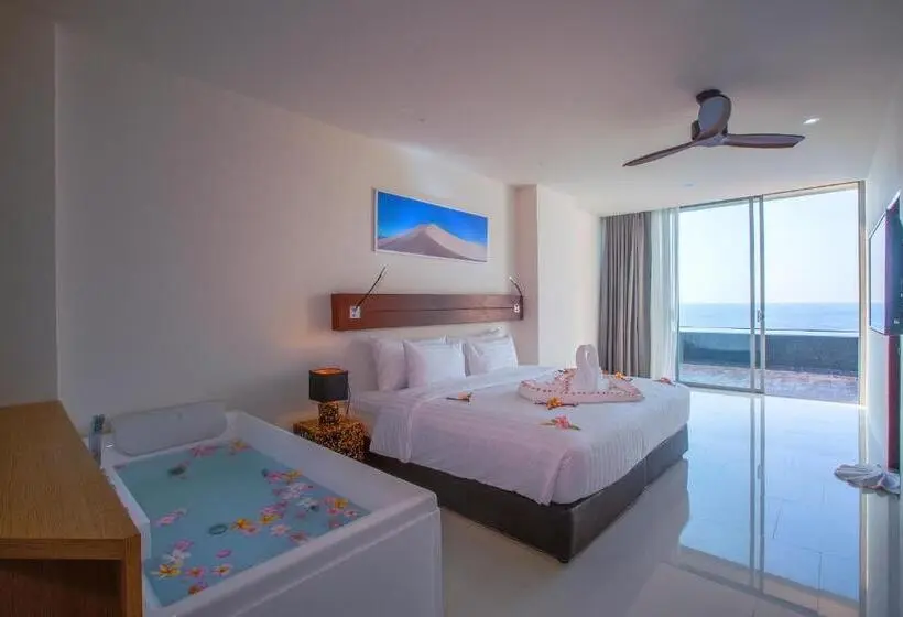オーシャンビュースイート, Norn Talay Surin Beach Phuket