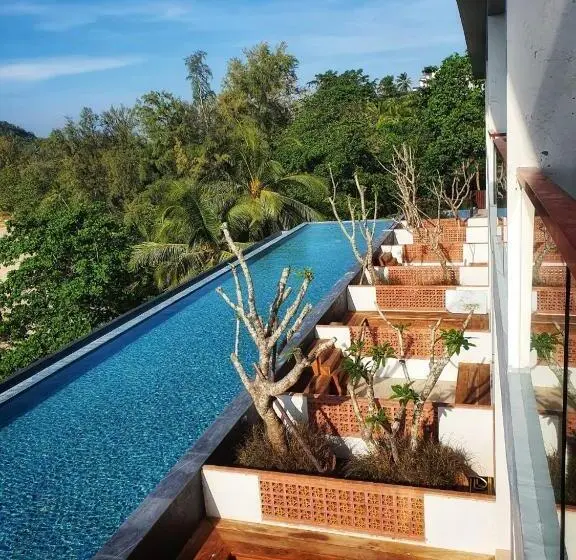 オーシャンビュースイート, Norn Talay Surin Beach Phuket