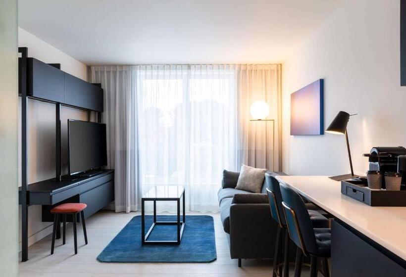 Люкс Кровать Кинг, Residence Inn Ghent By Marriott