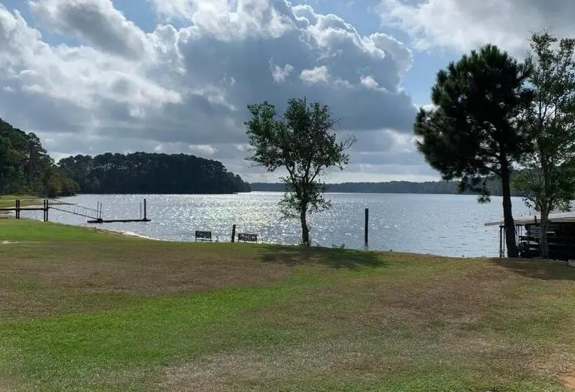 レイクビュースタンダードルーム, Alpine Lakeview Motel Room Wifi,sandy Beach Boat Ramp,pier,marina,bath House With Laundromat