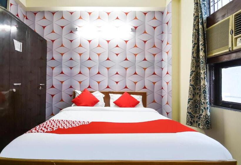 اتاق لوکس, O Pragati Inn