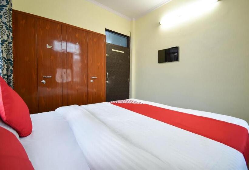Quarto Deluxe, O Pragati Inn